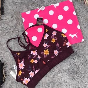 Brand new ❗️ Victoria’s Secret pink sports bra